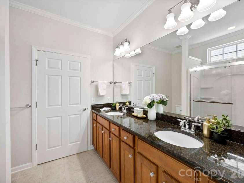 3921 Yosemite Way, Fort Mill, SC 29707.  MLS# CAR4391671, YatesRealty ID 31742. 