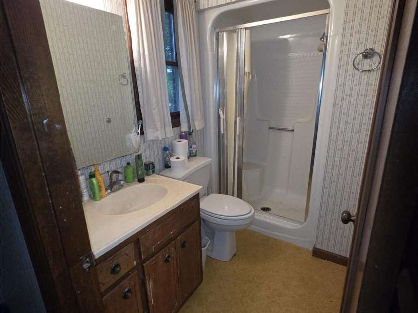 1265 Delwood Drive, Lenoir, NC 28645.  MLS# CAR4278882, YatesRealty ID 31743. 