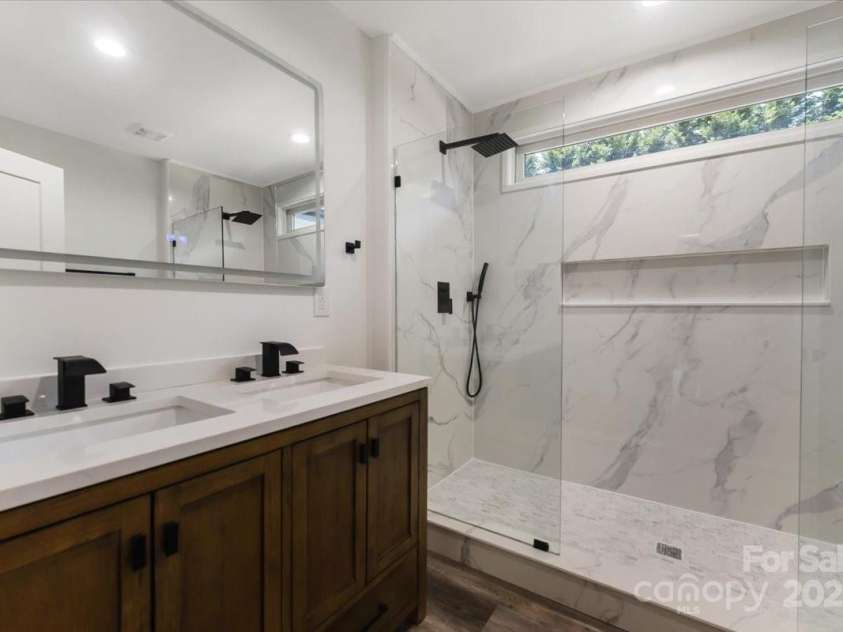 207 Gaston Avenue, Bessemer City, NC 28016.  MLS# CAR4287044, YatesRealty ID 31745. Master Bathroom