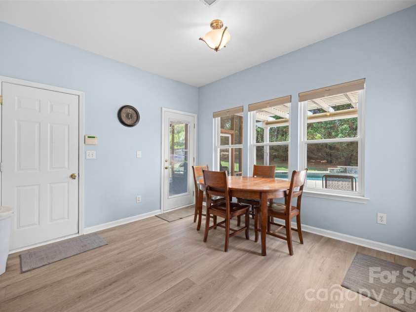 109 Oak Grove Court, Fort Mill, SC 29715.  MLS# CAR4395395, YatesRealty ID 31747. 