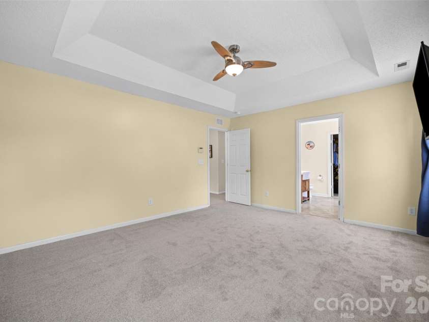 109 Oak Grove Court, Fort Mill, SC 29715.  MLS# CAR4395395, YatesRealty ID 31747. 