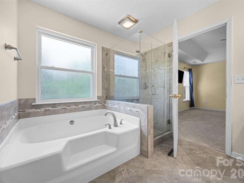 109 Oak Grove Court, Fort Mill, SC 29715.  MLS# CAR4395395, YatesRealty ID 31747. 