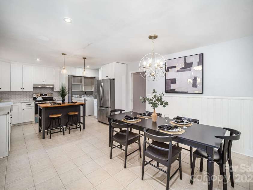 4751 Amity Place, Charlotte, NC 28212.  MLS# CAR4282894, YatesRealty ID 31748. 