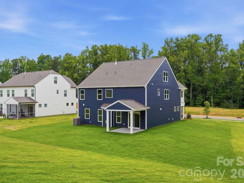 5917 New River Drive, Huntersville, NC 28078.  MLS# CAR4359977, YatesRealty ID 31748. Backyard