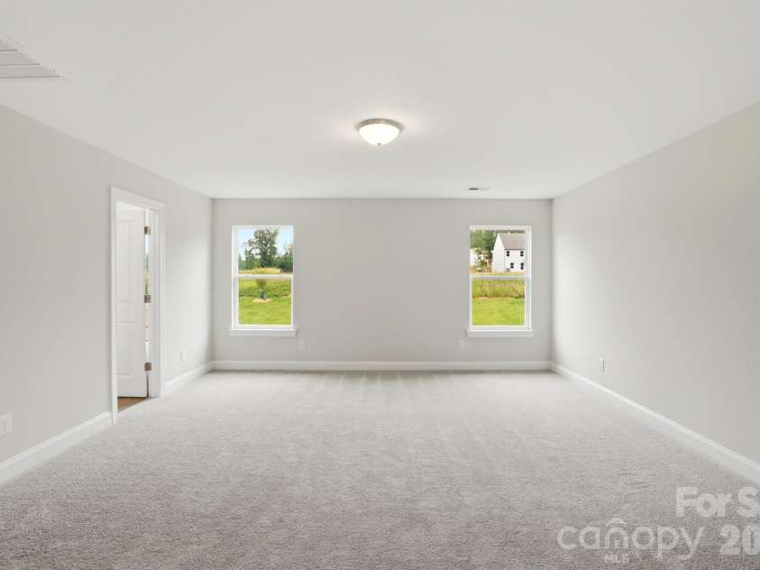 5917 New River Drive, Huntersville, NC 28078.  MLS# CAR4359977, YatesRealty ID 31748. Primary Bedroom