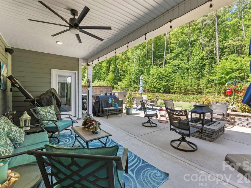 1157 Curling Creek Drive, Indian Trail, NC 28079.  MLS# CAR4386464, YatesRealty ID 31749. 