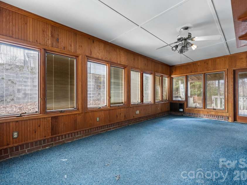 533 Circle Drive, Hudson, NC 28638.  MLS# CAR4340674, YatesRealty ID 3175. 