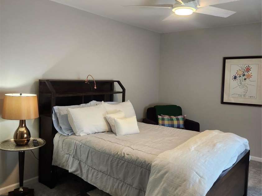 5434 Beckhaven Lane, Charlotte, NC 28216.  MLS# CAR4235338, YatesRealty ID 3175. 