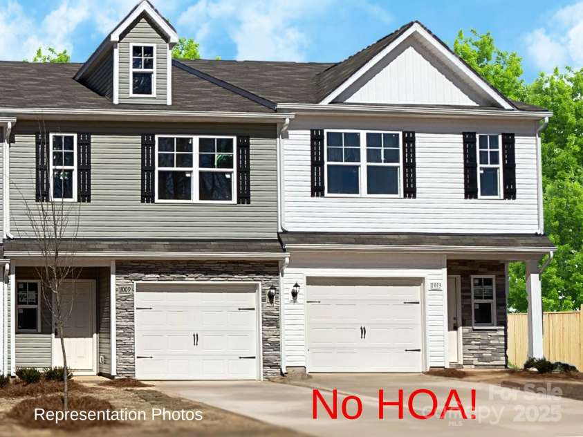 2013 McDonald Drive, Charlotte, NC 28216.  MLS# CAR4281636, YatesRealty ID 31751. 