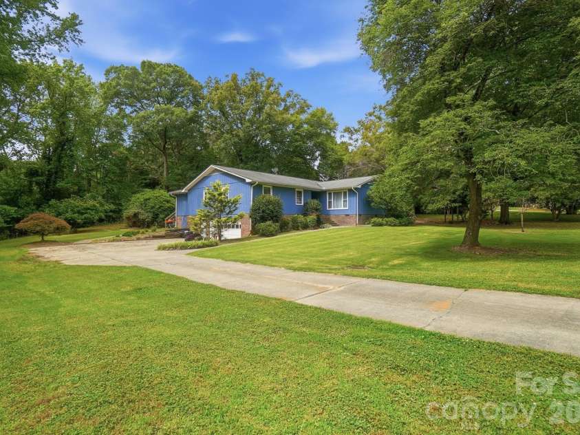 214 Griffin Lane, Marshville, NC 28103.  MLS# CAR4389855, YatesRealty ID 31752. 