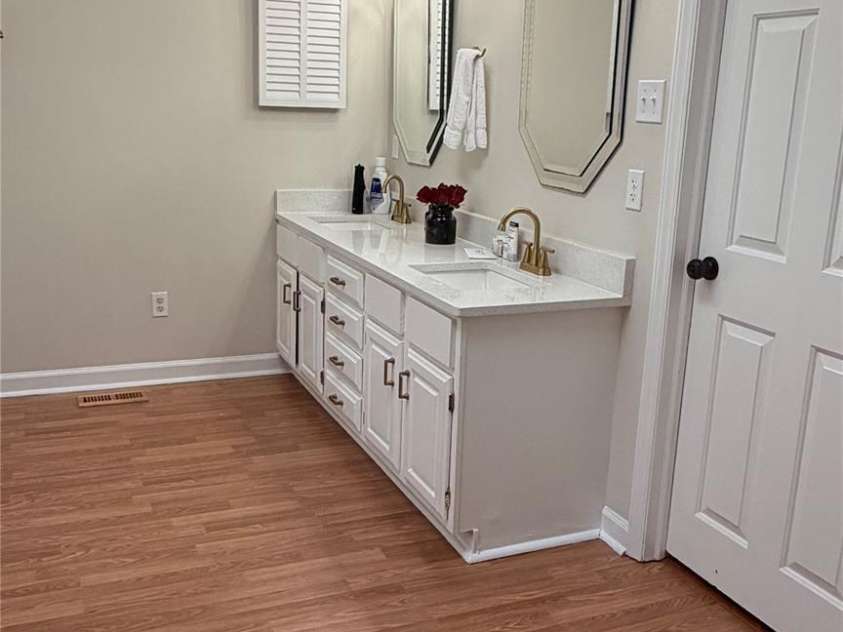 214 Griffin Lane, Marshville, NC 28103.  MLS# CAR4389855, YatesRealty ID 31752. 