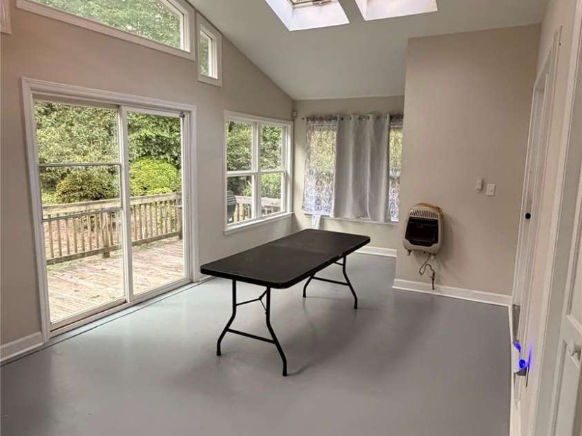 214 Griffin Lane, Marshville, NC 28103.  MLS# CAR4389855, YatesRealty ID 31752. Updated flooring