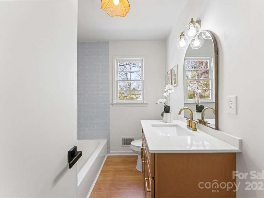 2232 Glenraven Avenue, Gastonia, NC 28052.  MLS# CAR4267918, YatesRealty ID 31752. 