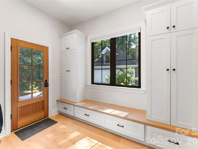 1550 Coventry Road, Charlotte, NC 28211.  MLS# CAR4406739, YatesRealty ID 31753. 