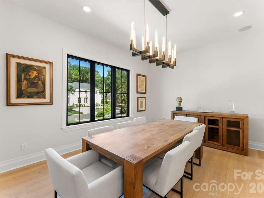 1550 Coventry Road, Charlotte, NC 28211.  MLS# CAR4406739, YatesRealty ID 31753. 
