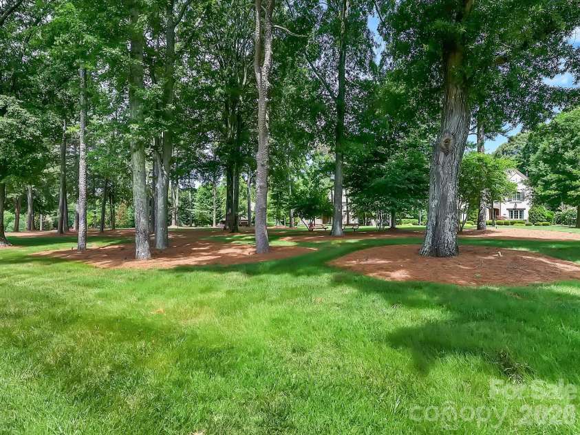 5830 Long Stirrup Lane, Mint Hill, NC 28227.  MLS# CAR4312768, YatesRealty ID 31754. 