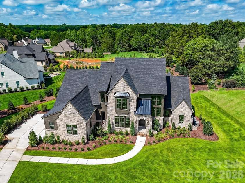 5830 Long Stirrup Lane, Mint Hill, NC 28227.  MLS# CAR4312768, YatesRealty ID 31754. 