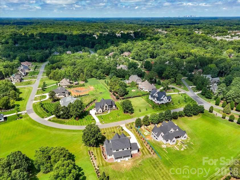 5830 Long Stirrup Lane, Mint Hill, NC 28227.  MLS# CAR4312768, YatesRealty ID 31754. 