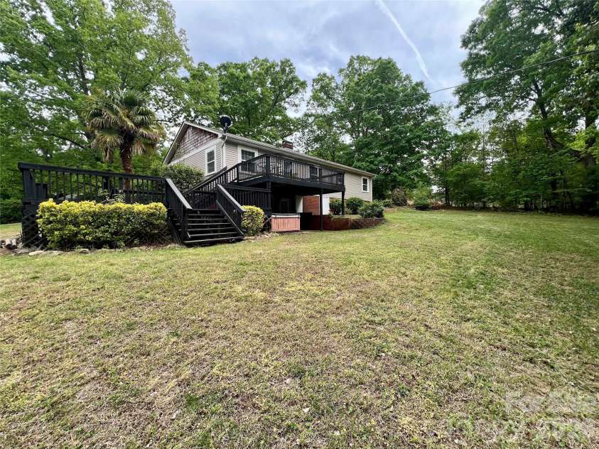 29386 Nelson Mountain Road, Albemarle, NC 28001.  MLS# CAR4369347, YatesRealty ID 31755. 