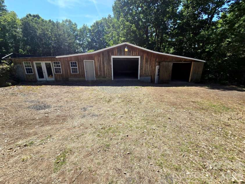 29386 Nelson Mountain Road, Albemarle, NC 28001.  MLS# CAR4369347, YatesRealty ID 31755. 