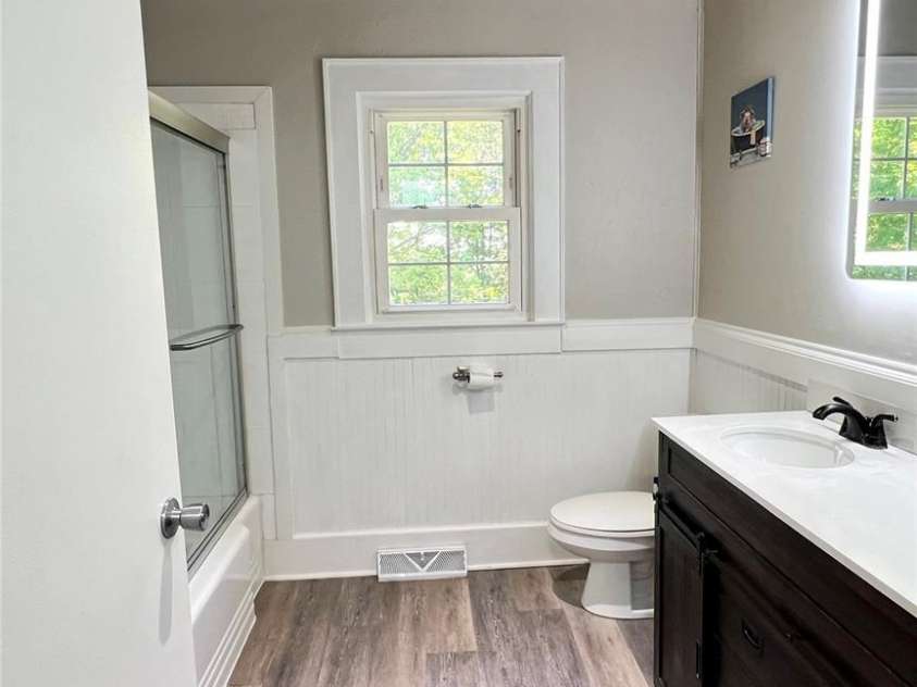 29386 Nelson Mountain Road, Albemarle, NC 28001.  MLS# CAR4369347, YatesRealty ID 31755. Guest bath