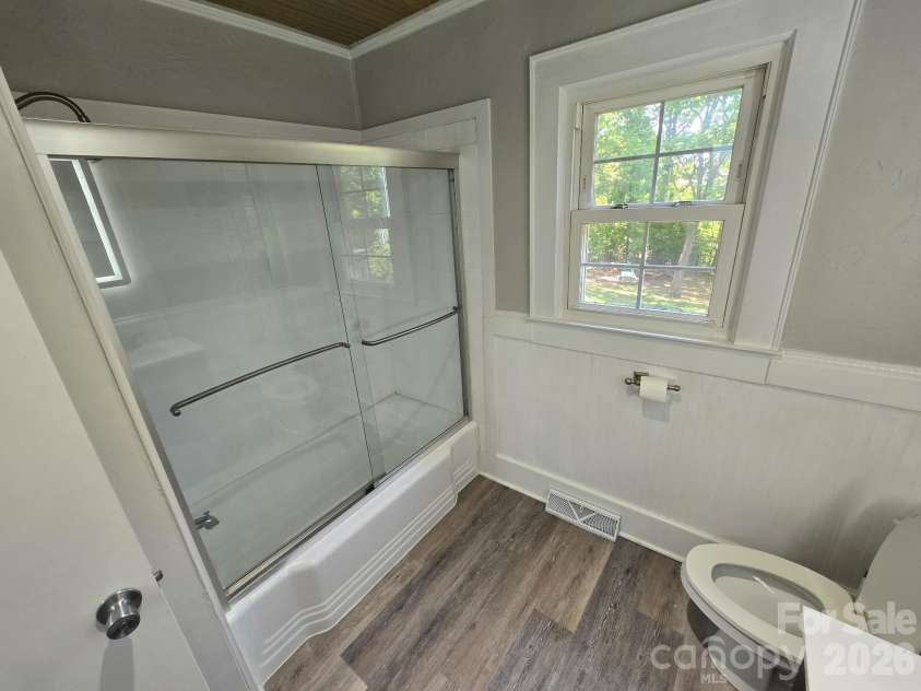 29386 Nelson Mountain Road, Albemarle, NC 28001.  MLS# CAR4369347, YatesRealty ID 31755. Guest bath