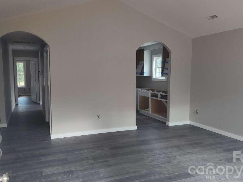 405 Falls Avenue, Granite Falls, NC 28630.  MLS# CAR4393389, YatesRealty ID 31757. 