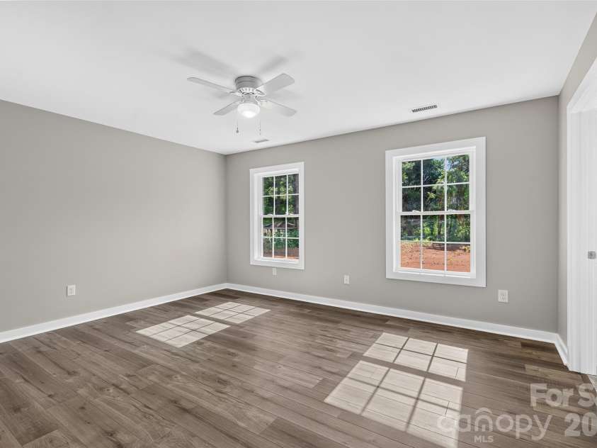 405 Falls Avenue, Granite Falls, NC 28630.  MLS# CAR4418073, YatesRealty ID 31757. 