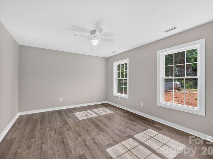 405 Falls Avenue, Granite Falls, NC 28630.  MLS# CAR4418073, YatesRealty ID 31757. 