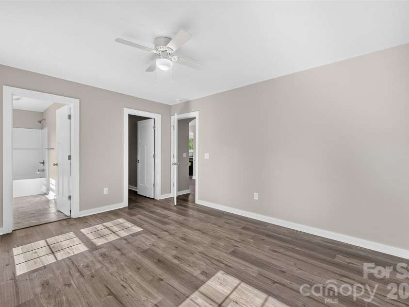 405 Falls Avenue, Granite Falls, NC 28630.  MLS# CAR4418073, YatesRealty ID 31757. 
