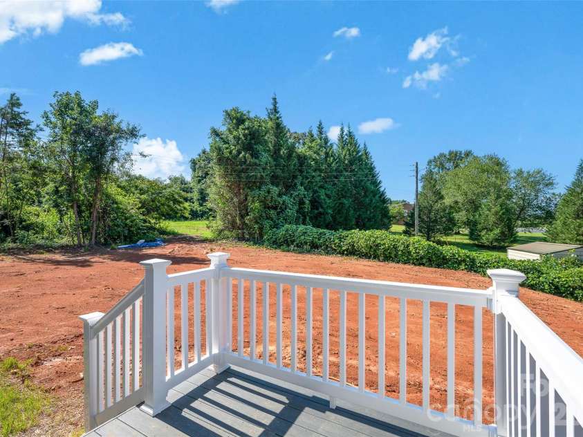 405 Falls Avenue, Granite Falls, NC 28630.  MLS# CAR4418073, YatesRealty ID 31757. 