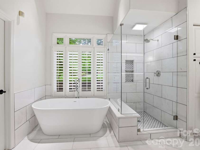 5424 Amanda Lane, Belmont, NC 28012.  MLS# CAR4383448, YatesRealty ID 31758. 