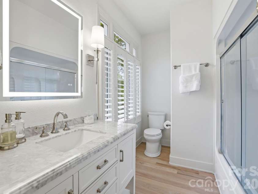 5424 Amanda Lane, Belmont, NC 28012.  MLS# CAR4383448, YatesRealty ID 31758. 