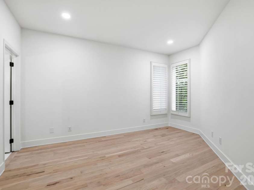 5424 Amanda Lane, Belmont, NC 28012.  MLS# CAR4383448, YatesRealty ID 31758. 
