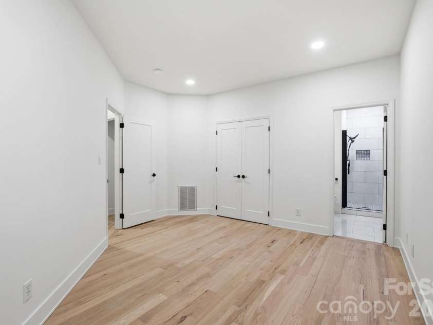 5424 Amanda Lane, Belmont, NC 28012.  MLS# CAR4383448, YatesRealty ID 31758. 