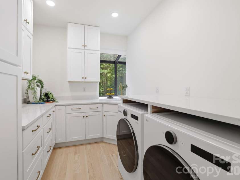 5424 Amanda Lane, Belmont, NC 28012.  MLS# CAR4383448, YatesRealty ID 31758. 