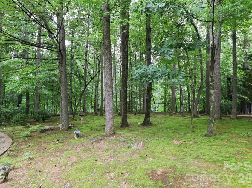 5424 Amanda Lane, Belmont, NC 28012.  MLS# CAR4383448, YatesRealty ID 31758. 