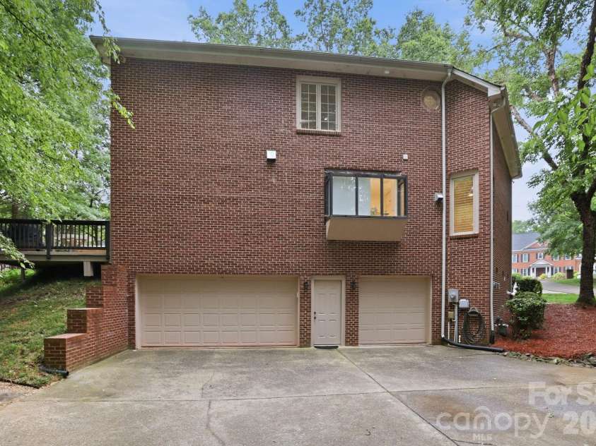 5424 Amanda Lane, Belmont, NC 28012.  MLS# CAR4383448, YatesRealty ID 31758. 