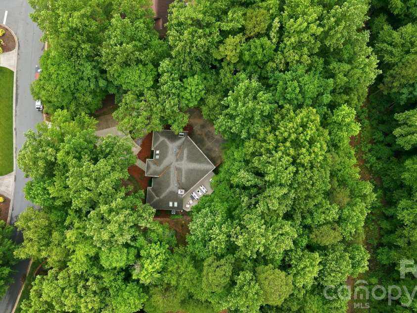 5424 Amanda Lane, Belmont, NC 28012.  MLS# CAR4383448, YatesRealty ID 31758. 