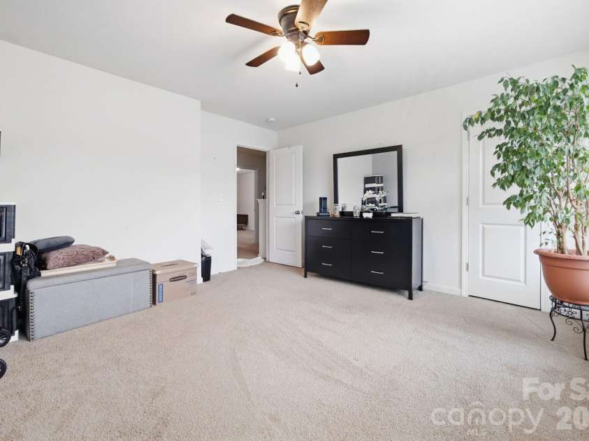 7012 Palatine Lane, Charlotte, NC 28214.  MLS# CAR4426582, YatesRealty ID 31759. 