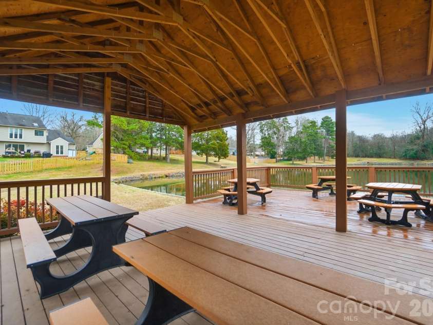 165 Edgewater Drive, Concord, NC 28027.  MLS# CAR4335803, YatesRealty ID 3176. 