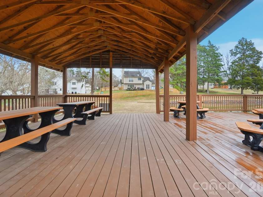 165 Edgewater Drive, Concord, NC 28027.  MLS# CAR4335803, YatesRealty ID 3176. 