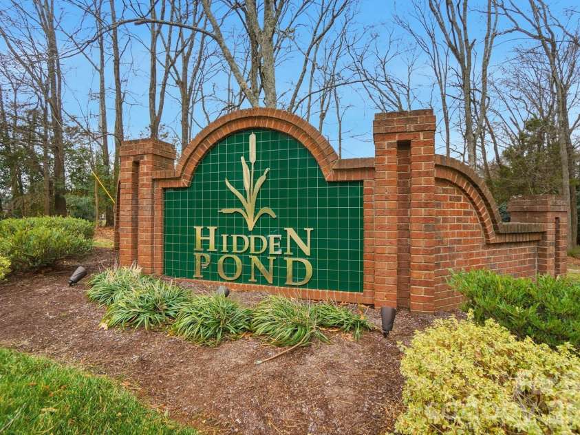 165 Edgewater Drive, Concord, NC 28027.  MLS# CAR4335803, YatesRealty ID 3176. 