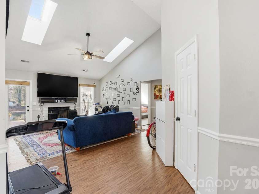 165 Edgewater Drive, Concord, NC 28027.  MLS# CAR4335803, YatesRealty ID 3176. 