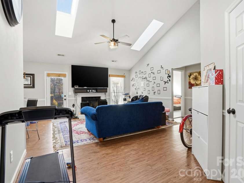 165 Edgewater Drive, Concord, NC 28027.  MLS# CAR4335803, YatesRealty ID 3176. 