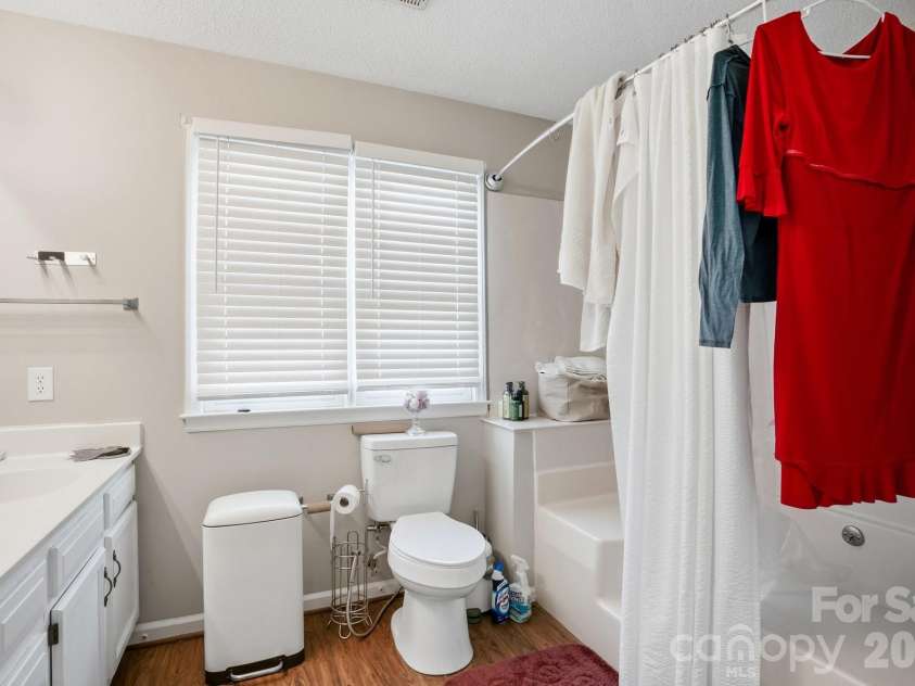 165 Edgewater Drive, Concord, NC 28027.  MLS# CAR4335803, YatesRealty ID 3176. 