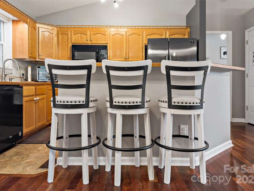 2691 Laurel Pointe Drive, Morganton, NC 28761.  MLS# CAR4232025, YatesRealty ID 3176. 