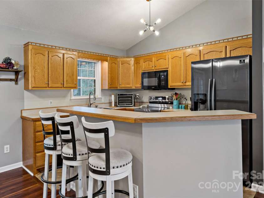 2691 Laurel Pointe Drive, Morganton, NC 28761.  MLS# CAR4232025, YatesRealty ID 3176. 