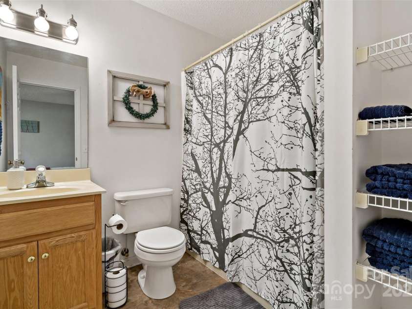 2691 Laurel Pointe Drive, Morganton, NC 28761.  MLS# CAR4232025, YatesRealty ID 3176. Bathroom in bonus Room