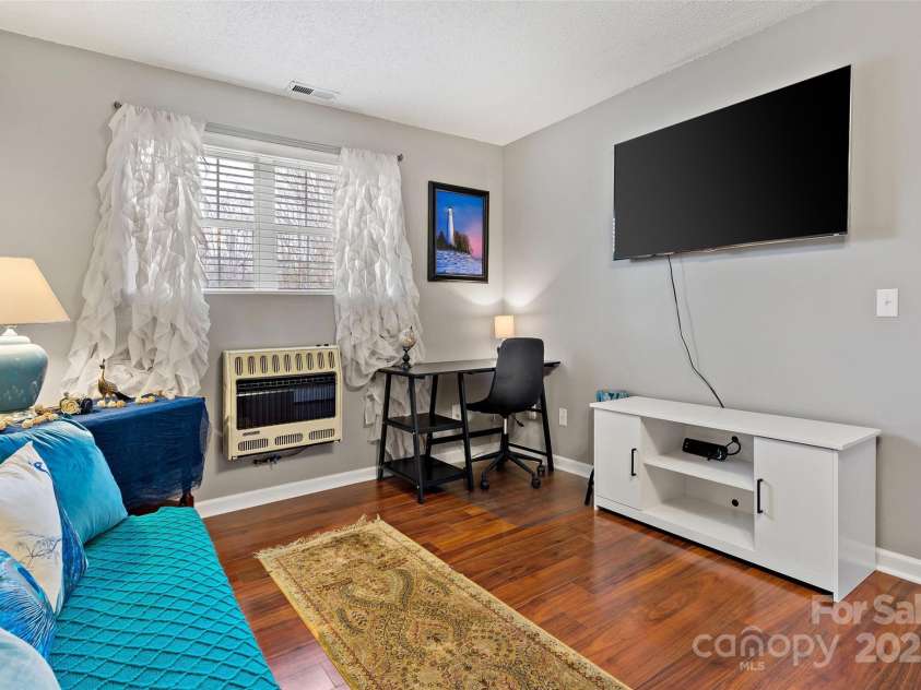 2691 Laurel Pointe Drive, Morganton, NC 28761.  MLS# CAR4232025, YatesRealty ID 3176. Bonus Room